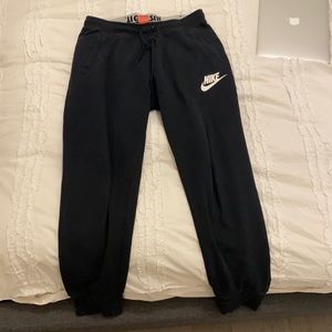 Nike joggings